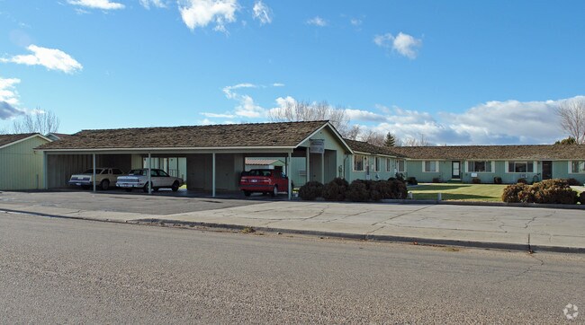 Primary Photo - Butterfield Apartments