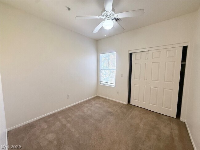 Building Photo - 3915 Legend Hills St