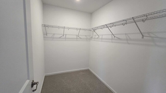 Building Photo - 460 Hathaway Ln