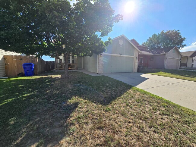 Primary Photo - 964 Red Brooke Dr