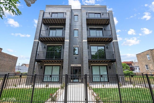 Building Photo - 4336 S Vincennes Ave