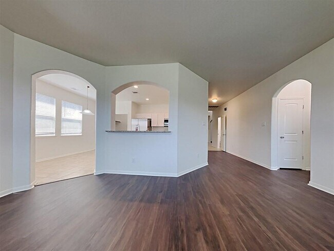 Building Photo - 30011 Saw Oaks Dr