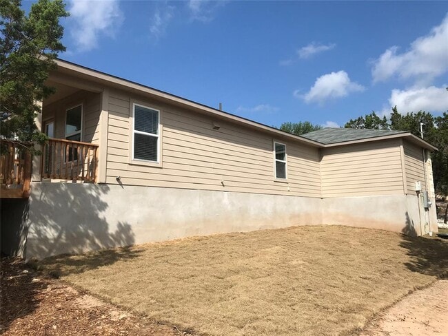 Building Photo - 21310 Mt View Dr
