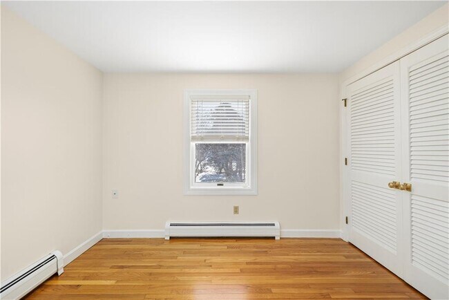 Building Photo - 18 Coggeshall Way