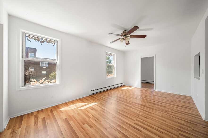 Building Photo - 539 Bergen Blvd