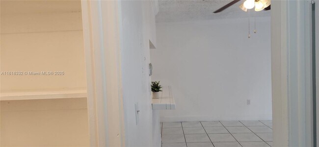 Building Photo - 6200 W Flagler St