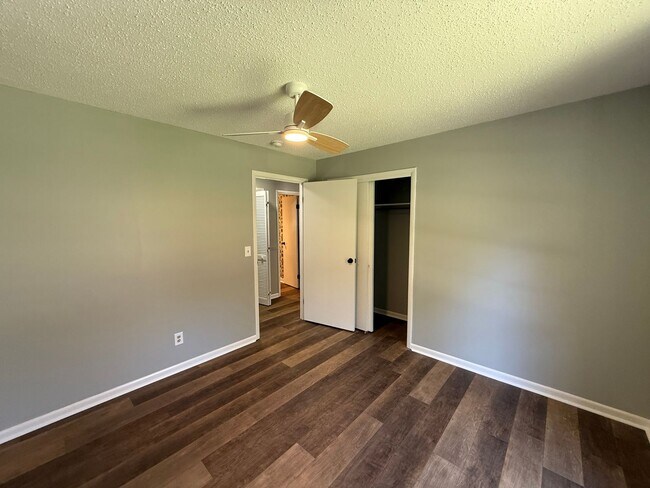 Building Photo - CHARMING UPDATED HOME FOR RENT IN GUNTERSV...