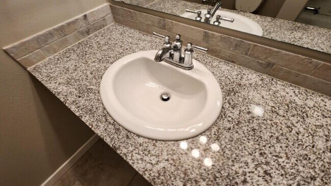 Building Photo - 13609 Sherman Ave