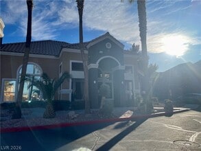 Building Photo - 8101 W Flamingo Rd