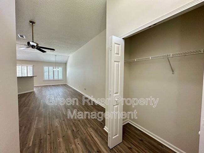 Building Photo - 412 La Reserve Cir