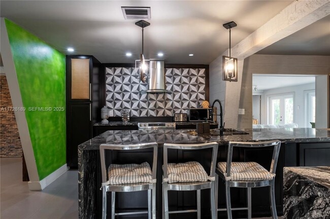 Building Photo - 1174 Garfield St