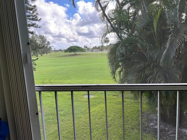 Building Photo - 7797 Golf Cir Dr