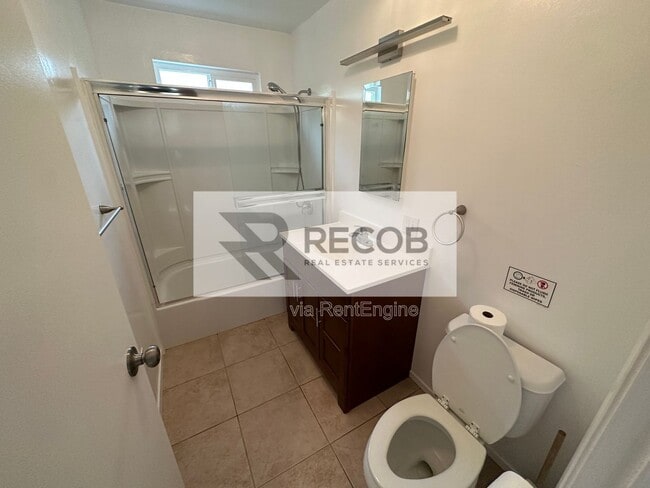 Building Photo - 4859 Campanile Dr