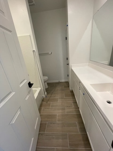 Building Photo - 35912 W Santa Monica Ave