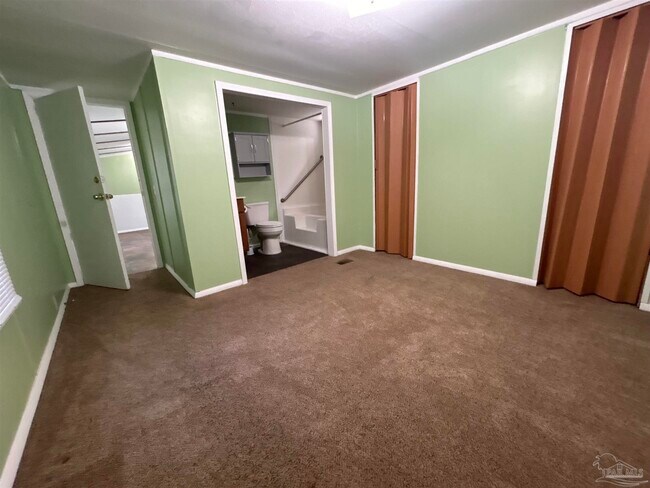 Building Photo - 6453 Hunter St