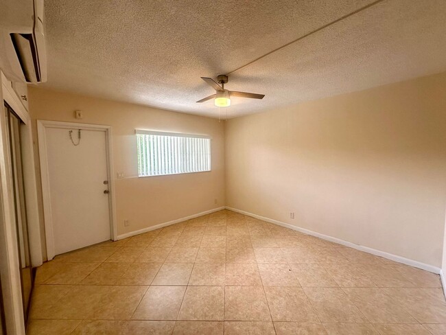 Building Photo - Cozy 1-bedroom unit in Fort Lauderdale!