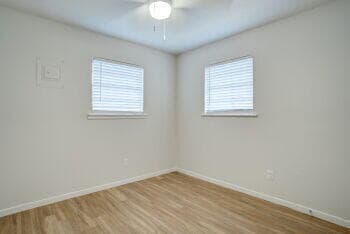 Building Photo - 226 Hickory St