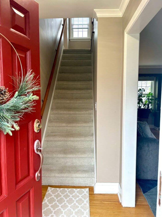 Building Photo - Brighton / Twelve Corners 3BR – Fully Furnished with Private Yard