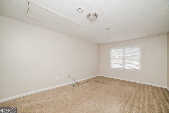 Building Photo - 148 Wildwood Dr