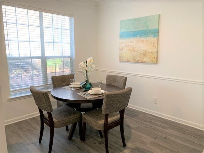 Building Photo - 5028 Gardner Dr