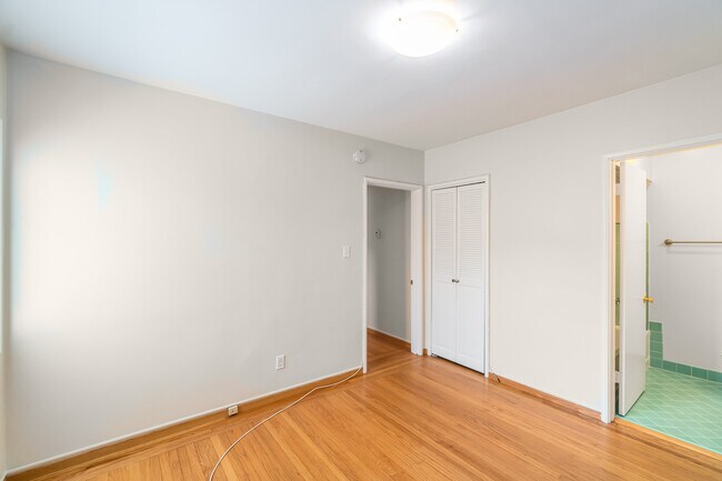 Building Photo - 3125 Fernside Blvd