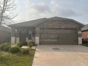Building Photo - 2530 Russell St