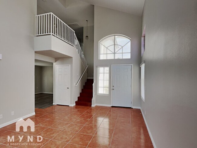 Building Photo - 1527 Cane Hill Dr