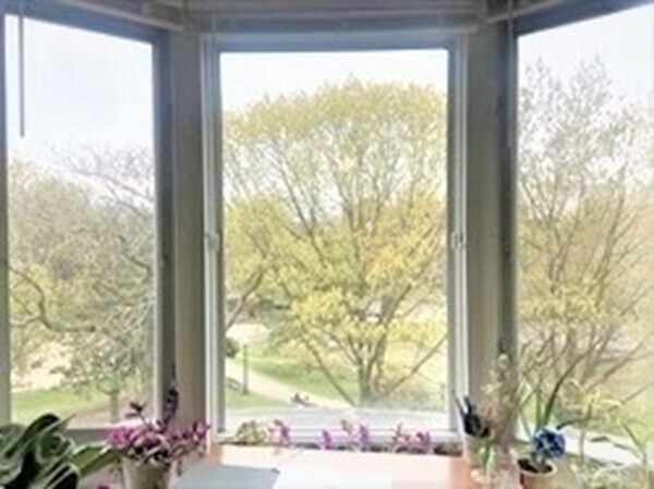 Primary Photo - 207 W Newton St