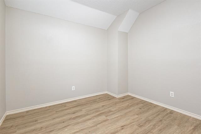 Building Photo - 2809 Ventanna Dr