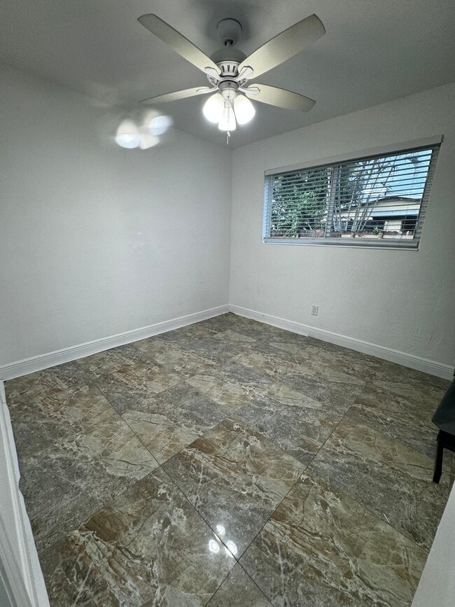 Building Photo - 1041 NE 178th Terrace
