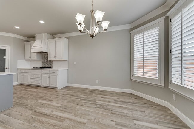 Building Photo - 8616 Rutland Dr