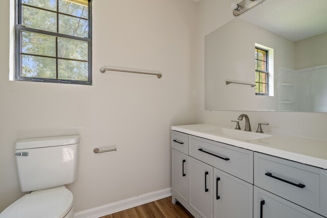 Building Photo - 3919 Wexford Ct