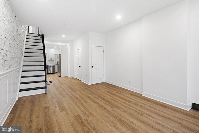 Building Photo - 1320 S 26th St