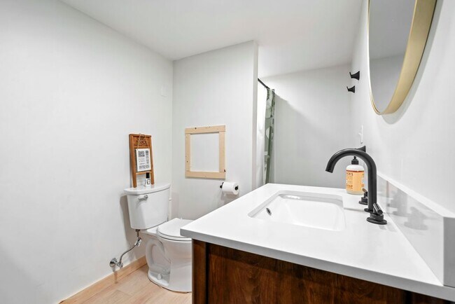 Building Photo - 30 Wag Rd