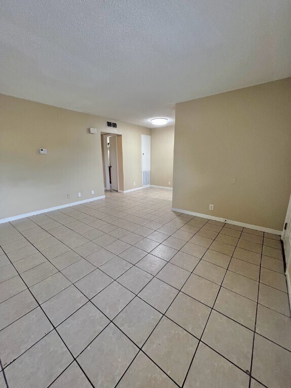 Building Photo - 1601 Enfield Rd