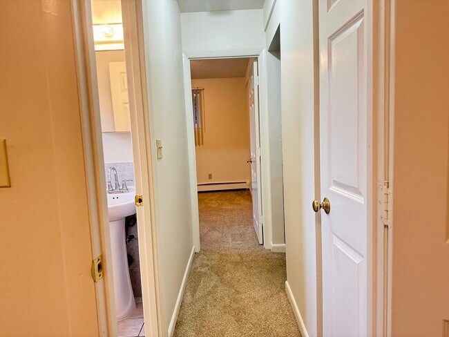 Building Photo - 49 Sumner St