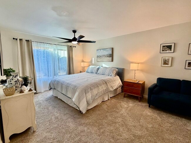 Building Photo - 177 Las Lomas