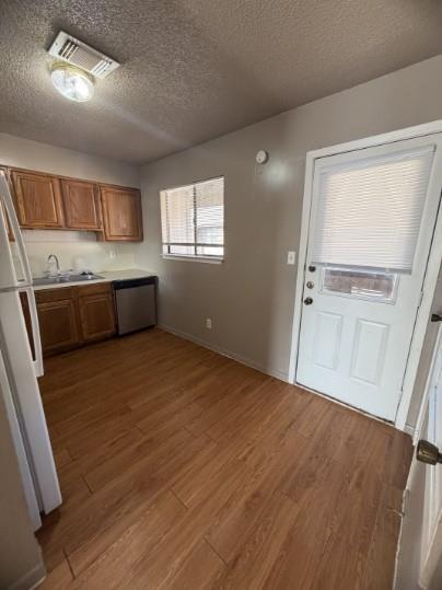 Building Photo - 139 Elm St