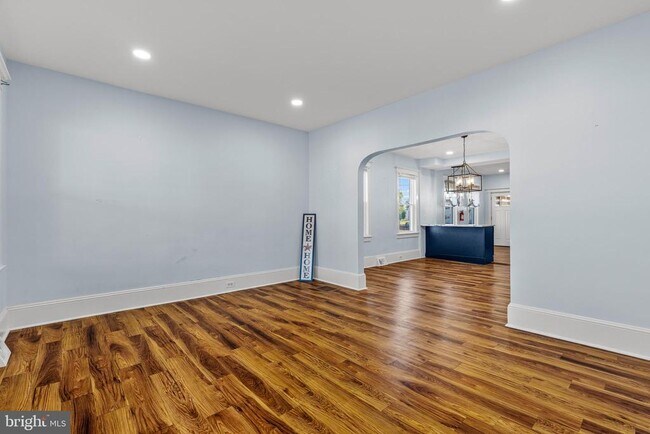 Building Photo - 601 High St