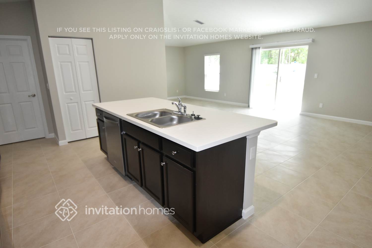 Building Photo - 1814 SE Genaro Terrace