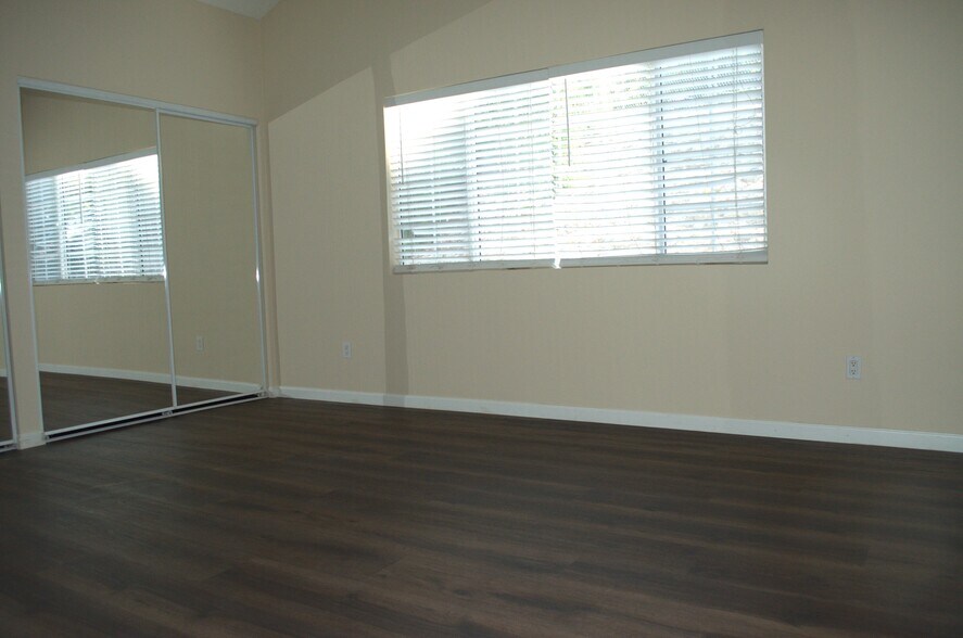 Building Photo - 22234 Miston Dr