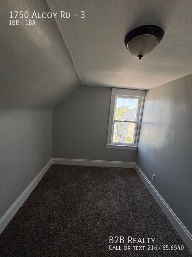 Building Photo - 1750 Alcoy Rd