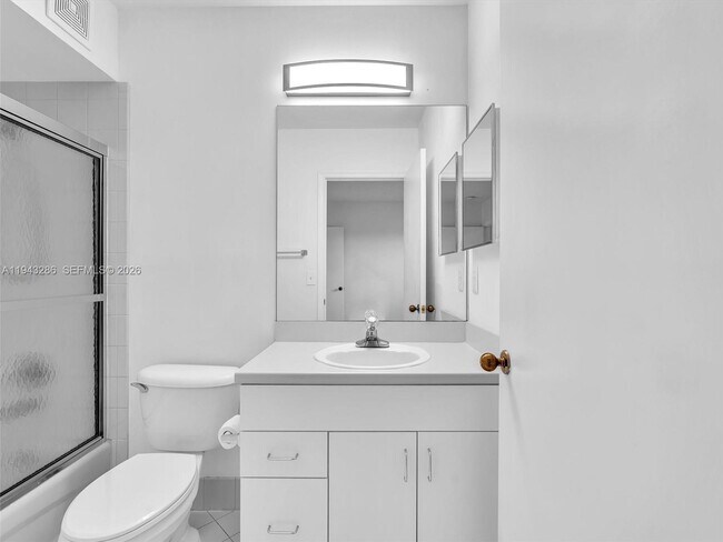 Building Photo - 3932 San Simeon Ln