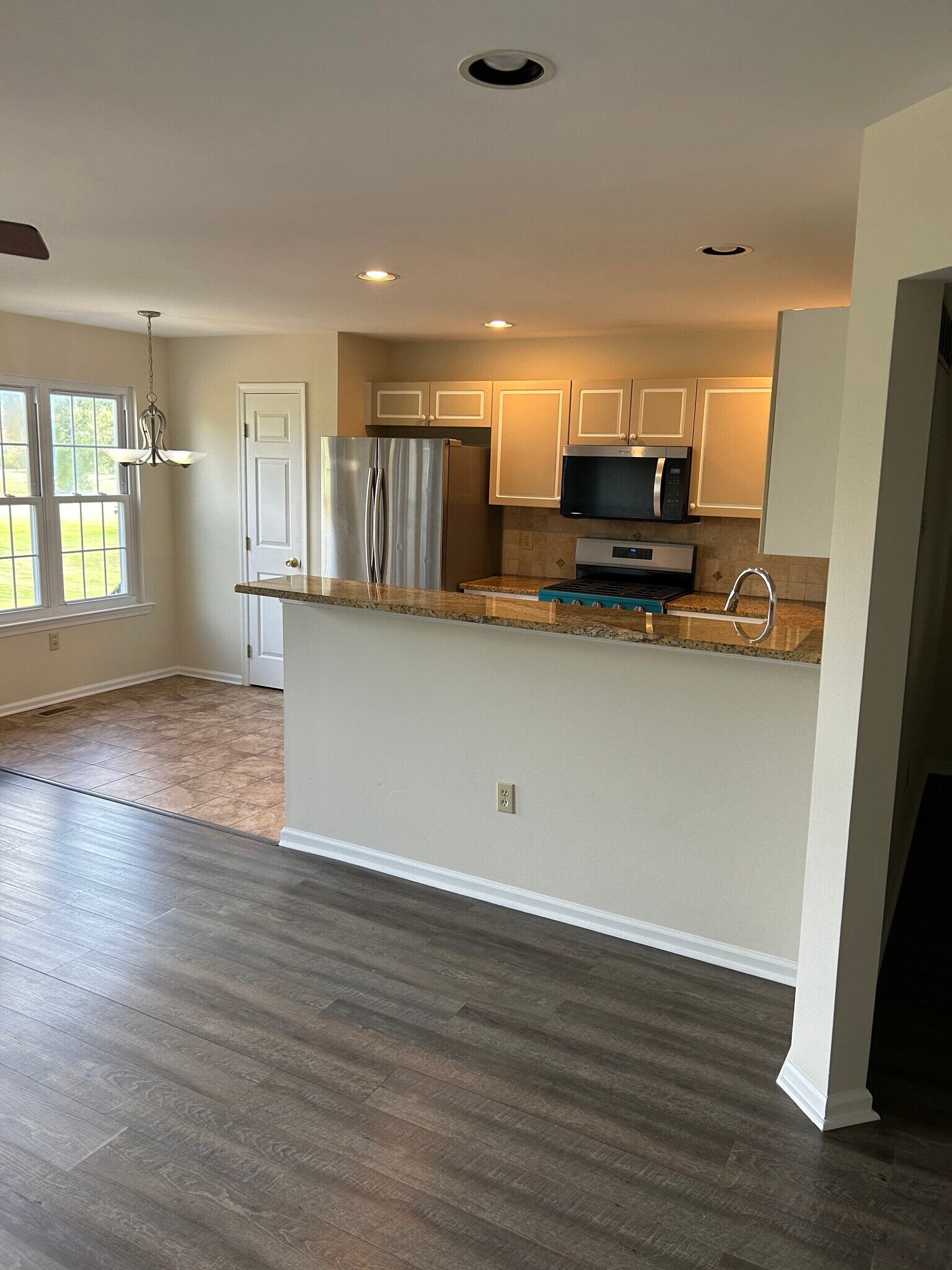 Kitchen counter - 69 Walker Rd