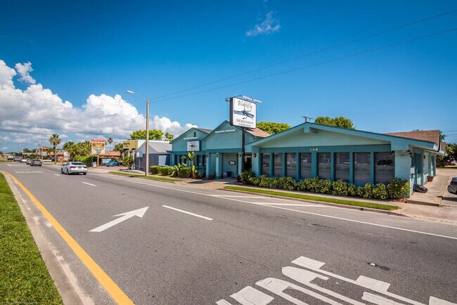 Building Photo - 405 Flagler Blvd