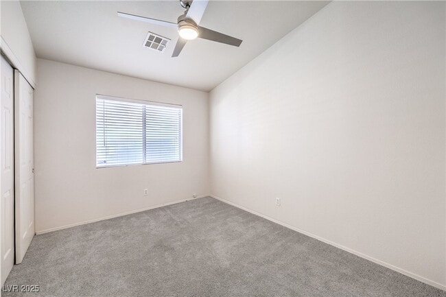 Building Photo - 1851 Vista Pointe Ave