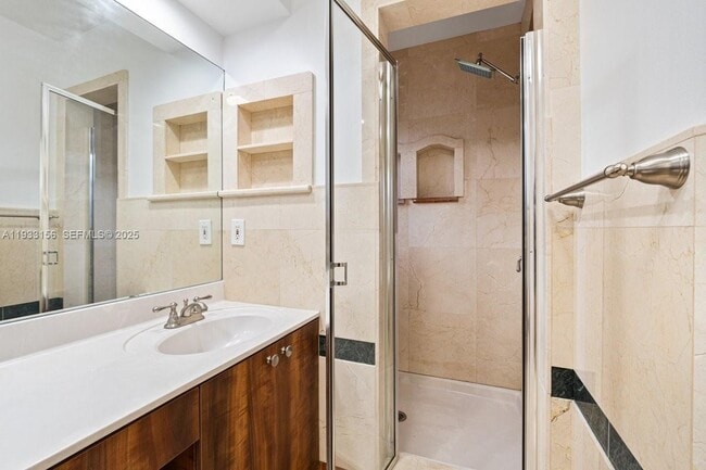 Building Photo - 4978 SW 35th Terrace