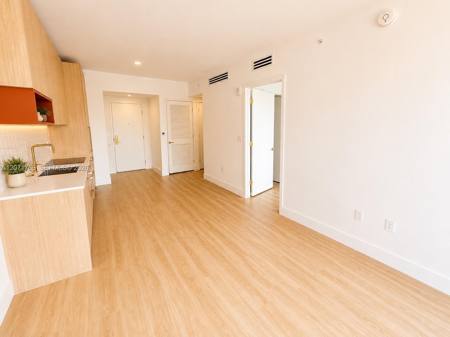 Building Photo - 90 NE 32nd St