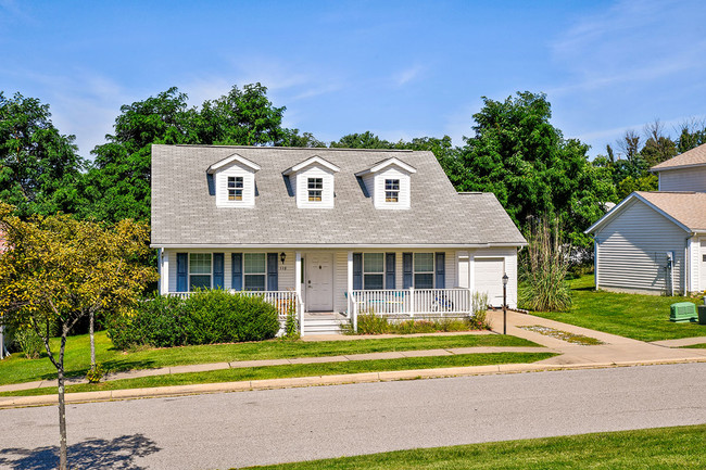 Building Photo - Ashburn Greene