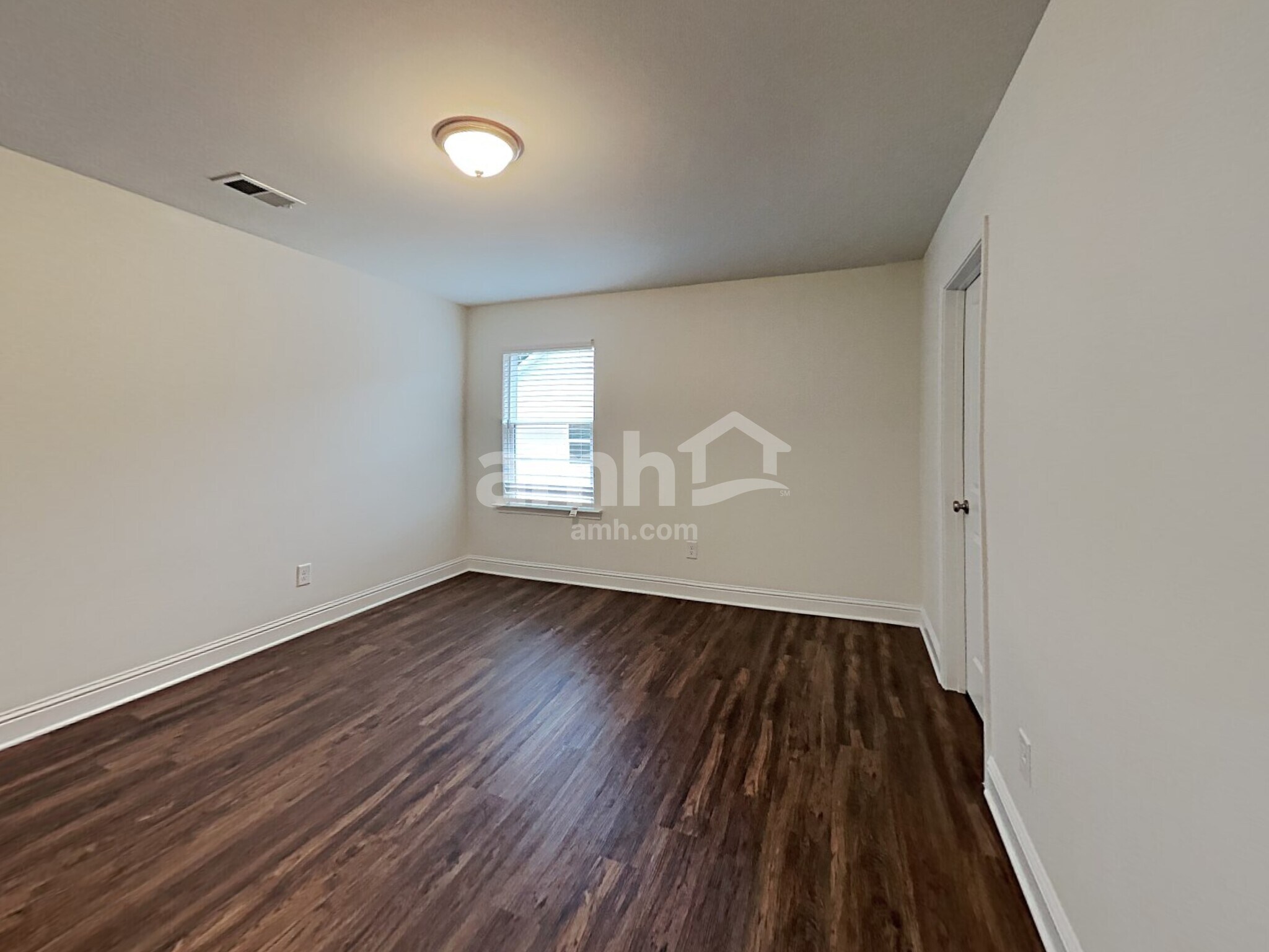 Building Photo - 508 Cash Cir